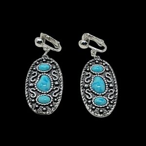 Vintage Sarah Coventry Faux Turquoise Silvertone Clip Earrings